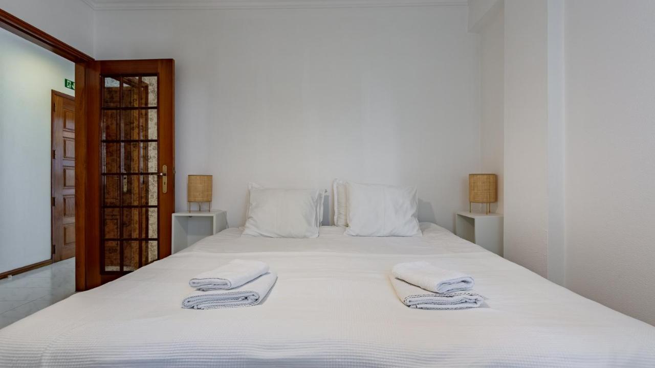 Bright 1Bdr Apartment W/Balcony By Lovelystay Vila Real de Santo António Exterior foto